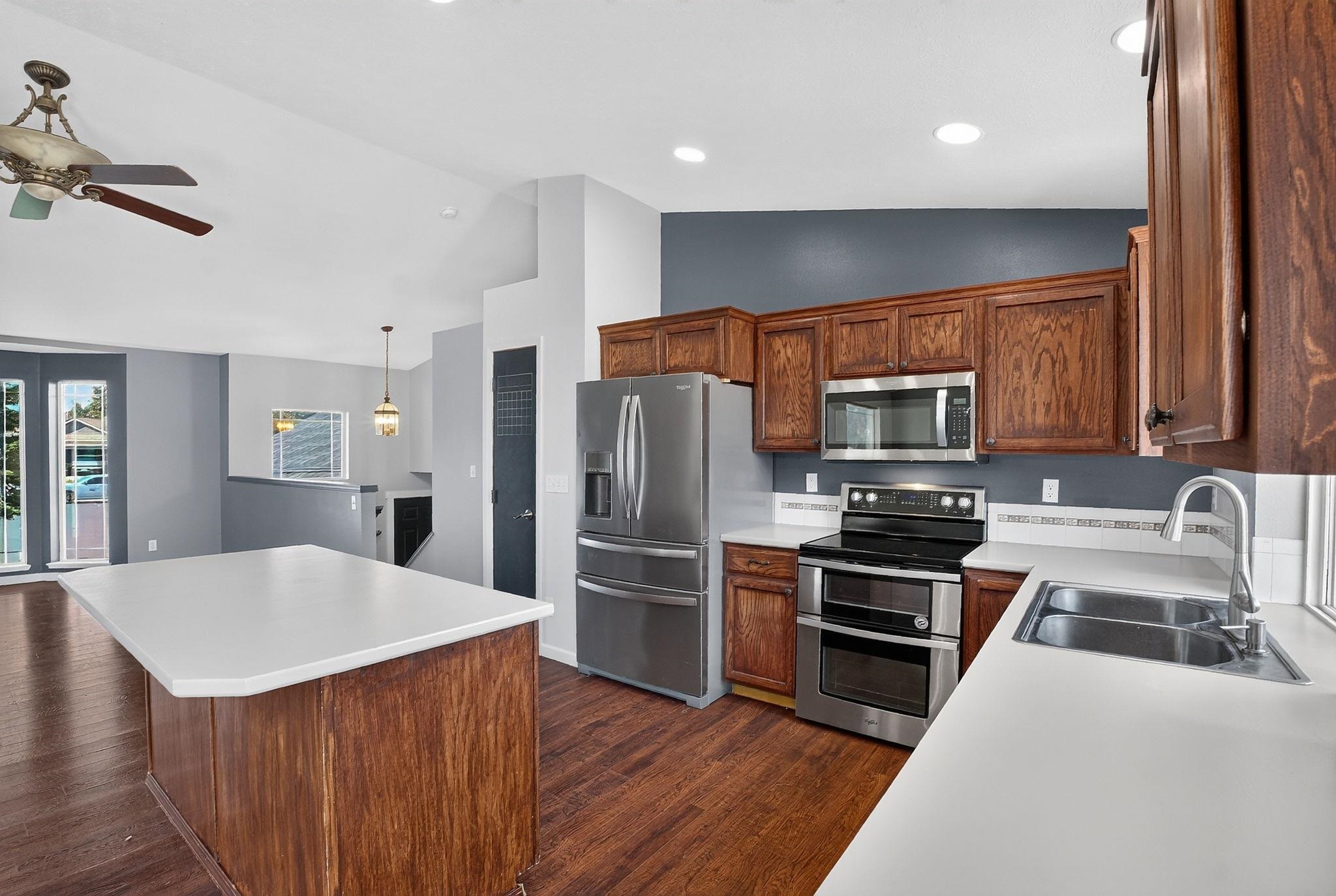 18020 N Addison Ct thumbnail 19