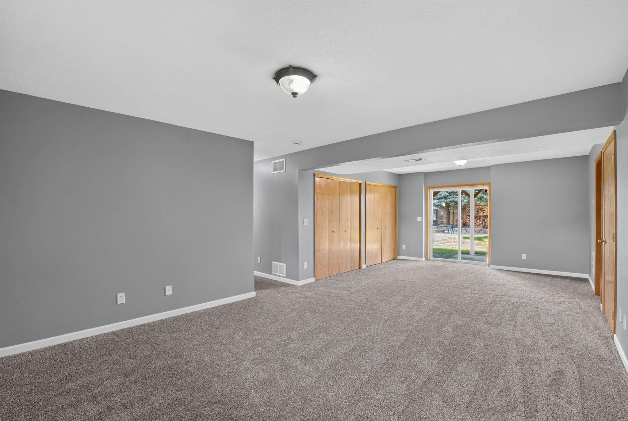 18020 N Addison Ct thumbnail 31