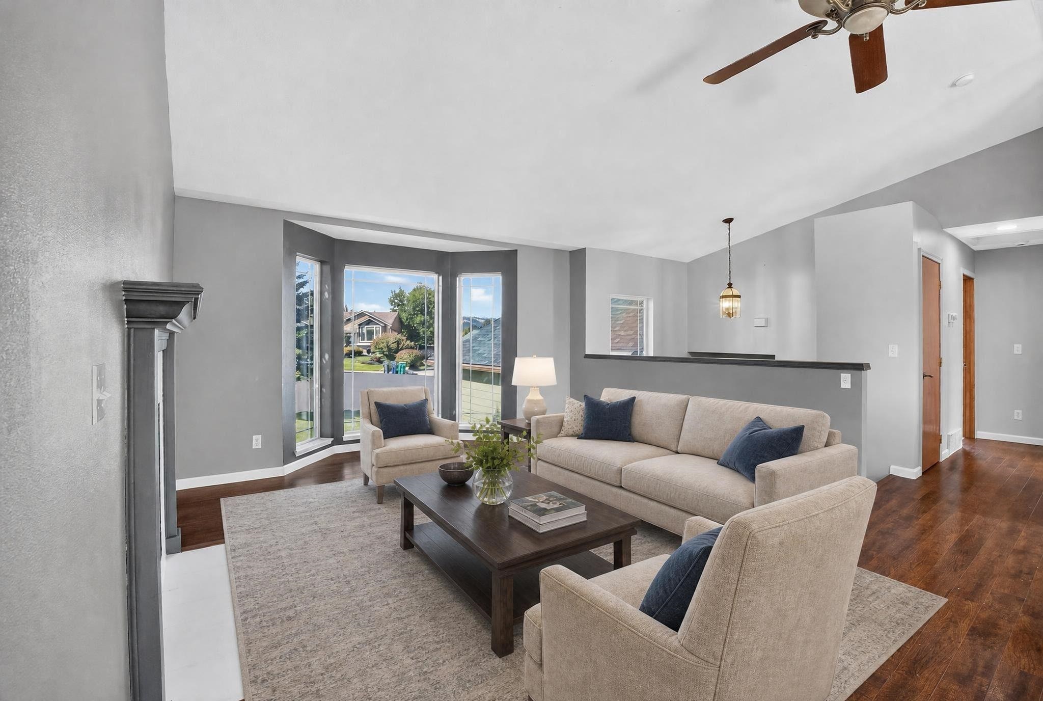 18020 N Addison Ct thumbnail 9