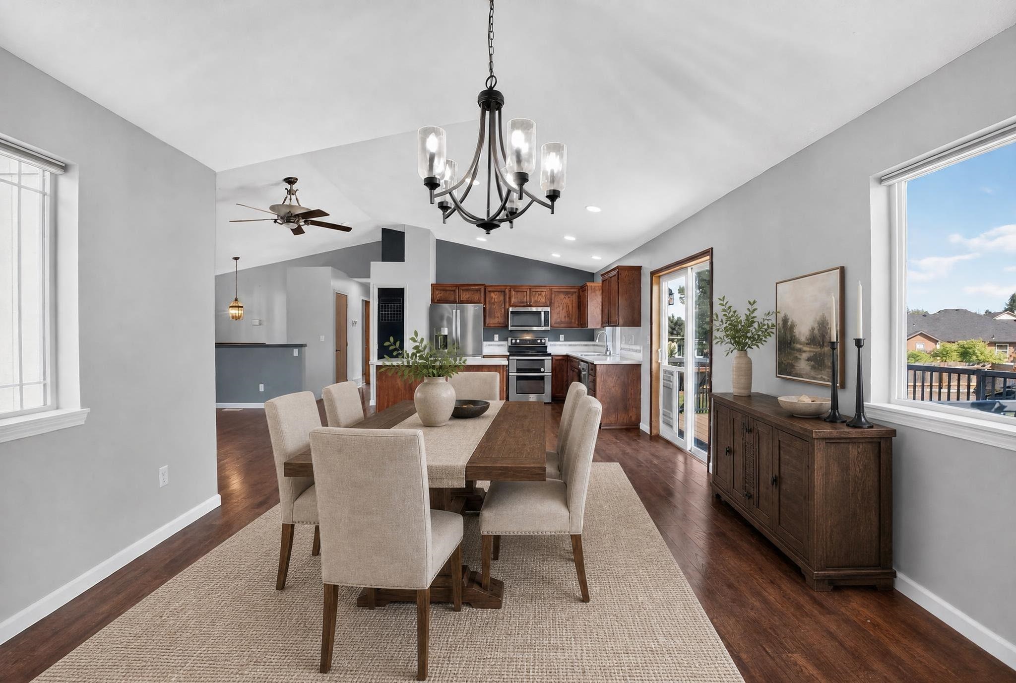 18020 N Addison Ct thumbnail 16