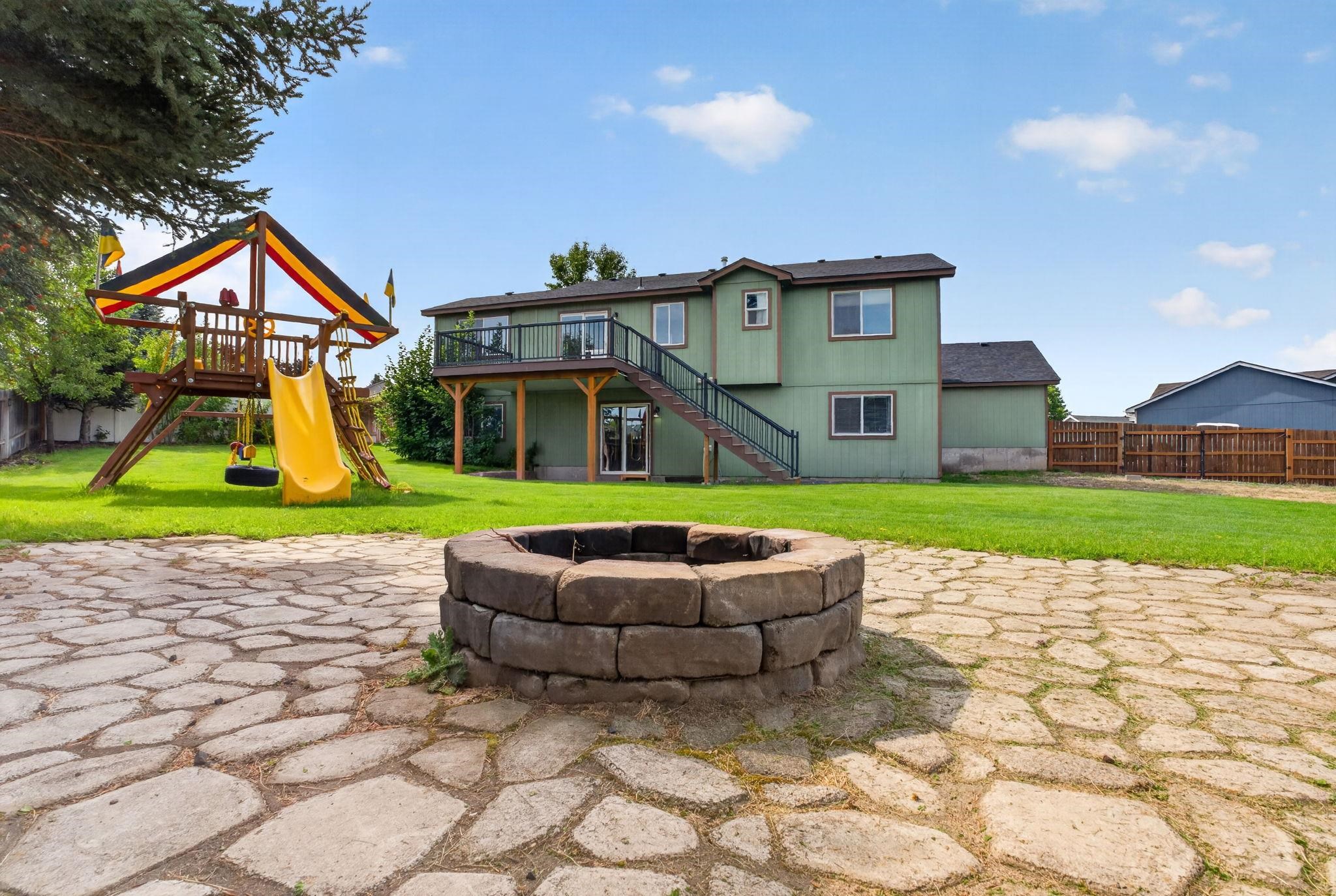 18020 N Addison Ct thumbnail 38