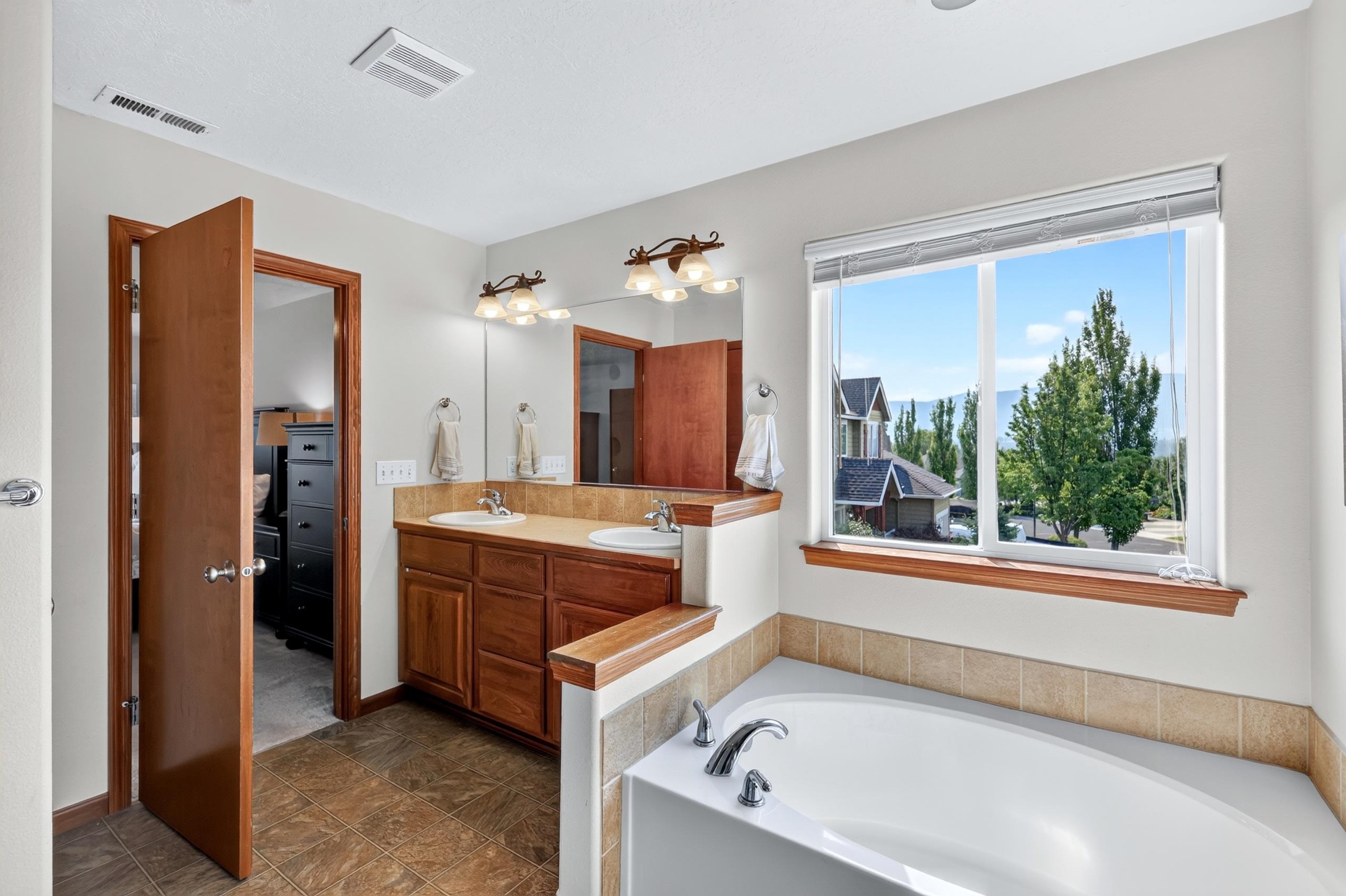 17007 E Morningside Ln thumbnail 5