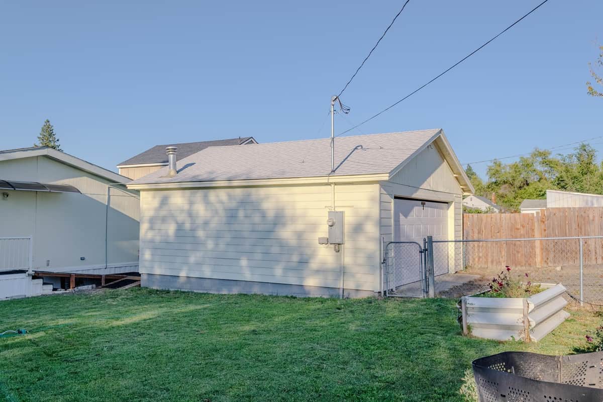 7304 E 5th Ave thumbnail 24