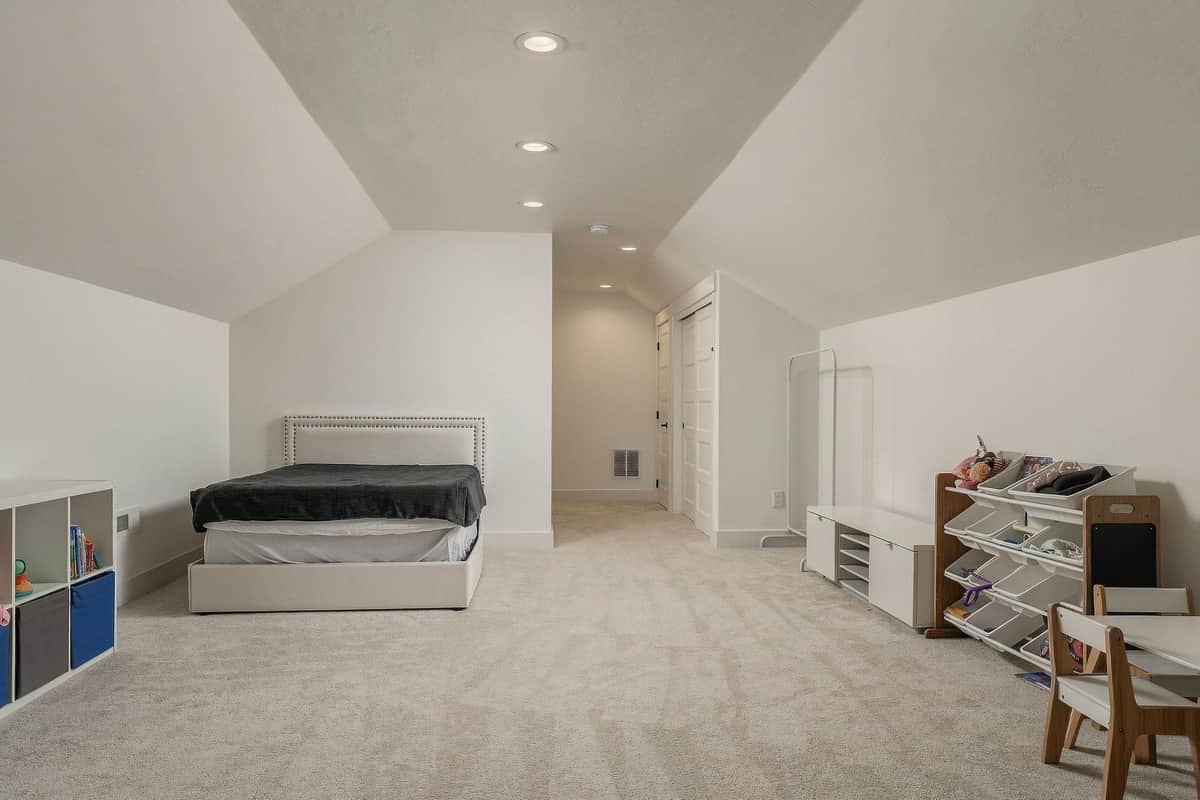 8609 E Hazelwood Ln thumbnail 36