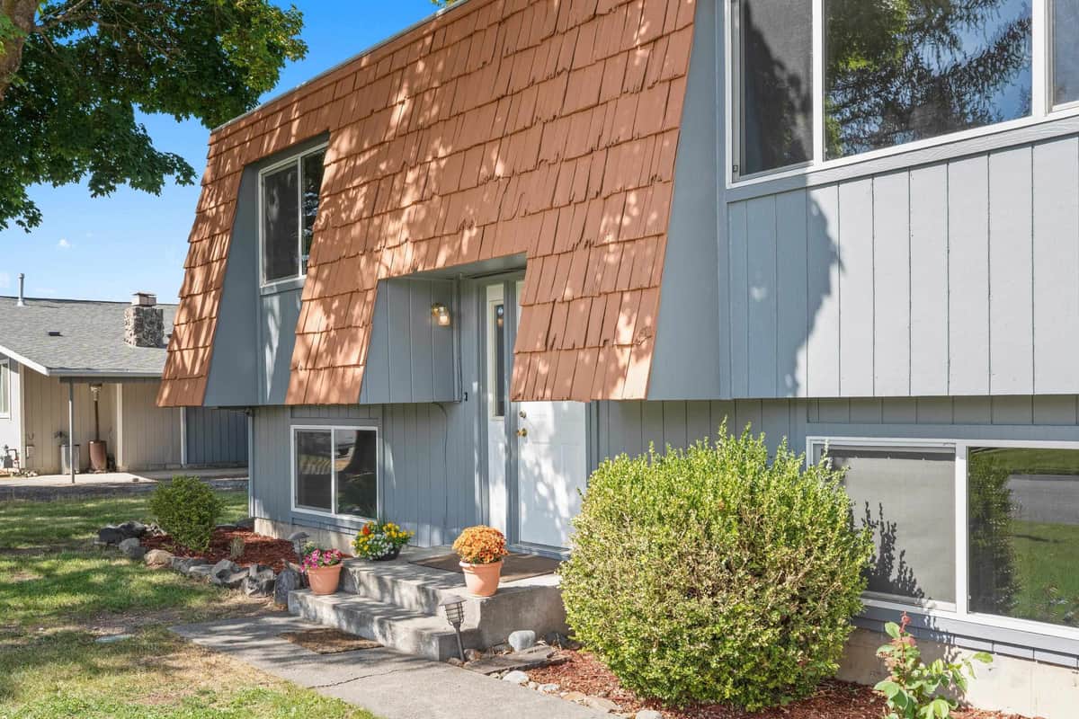 12505 E 31st Ave thumbnail 5