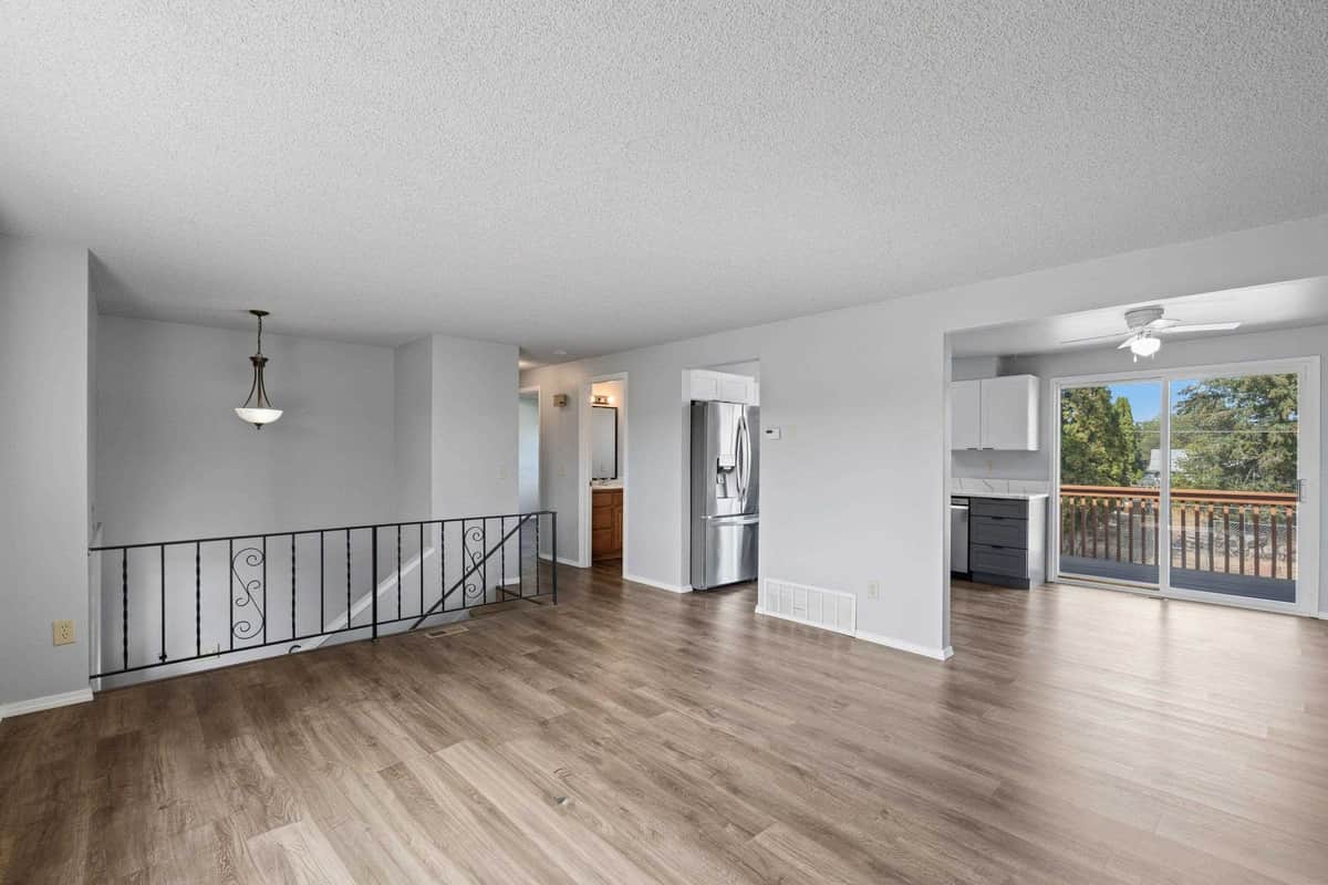 12505 E 31st Ave thumbnail 10