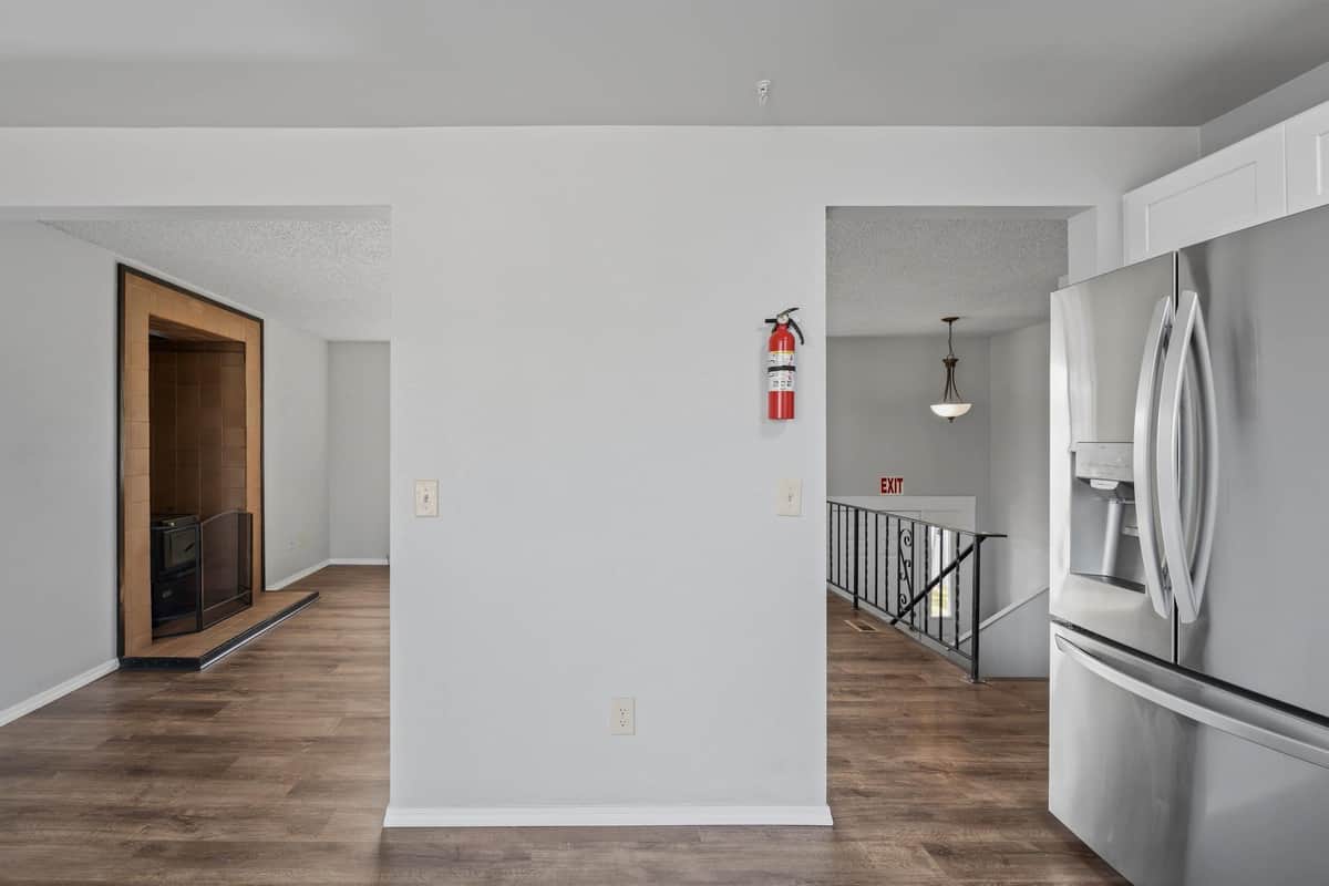 12505 E 31st Ave thumbnail 16
