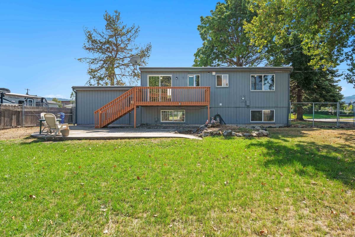 12505 E 31st Ave thumbnail 38