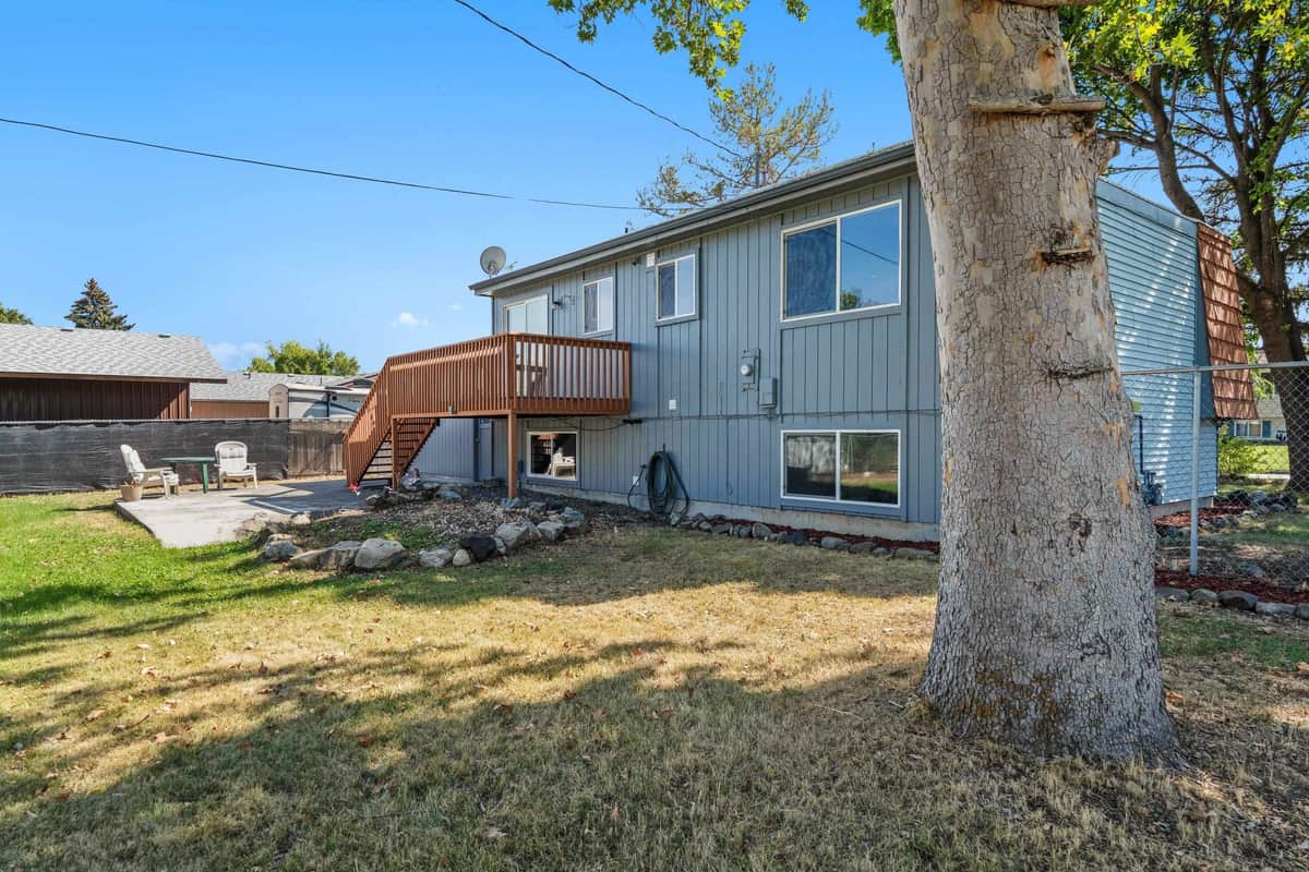 12505 E 31st Ave thumbnail 39