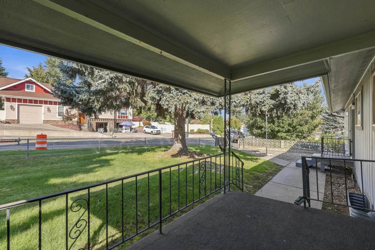 14706 E 24th Ave thumbnail 8