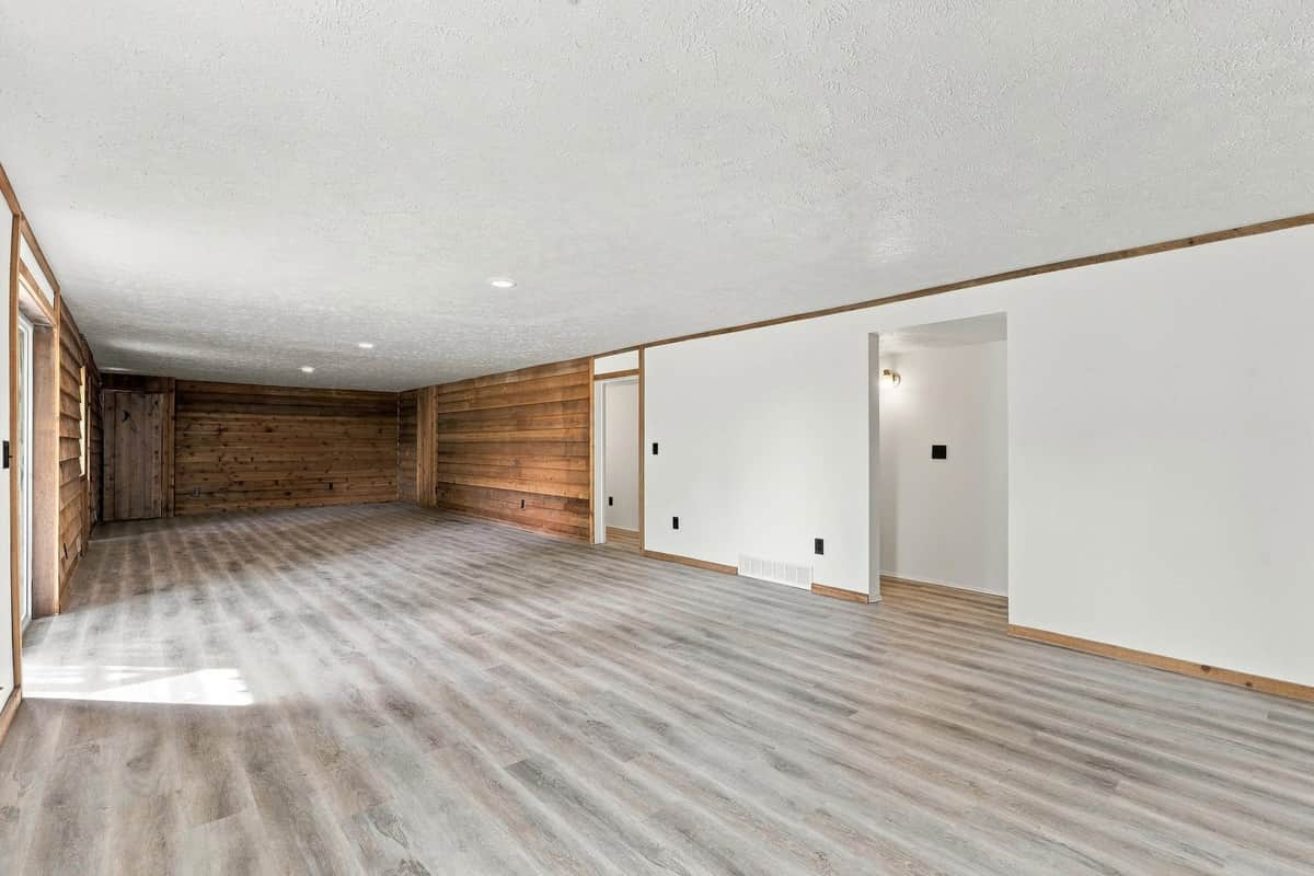 14706 E 24th Ave thumbnail 23