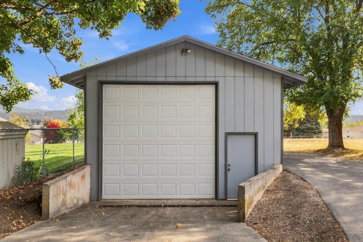 14706 E 24th Ave thumbnail 6