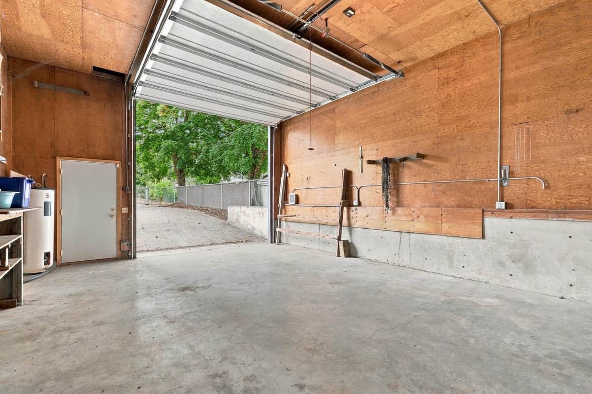 14706 E 24th Ave thumbnail 33