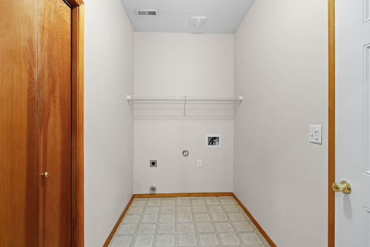 315 E Beverly Ave thumbnail 18