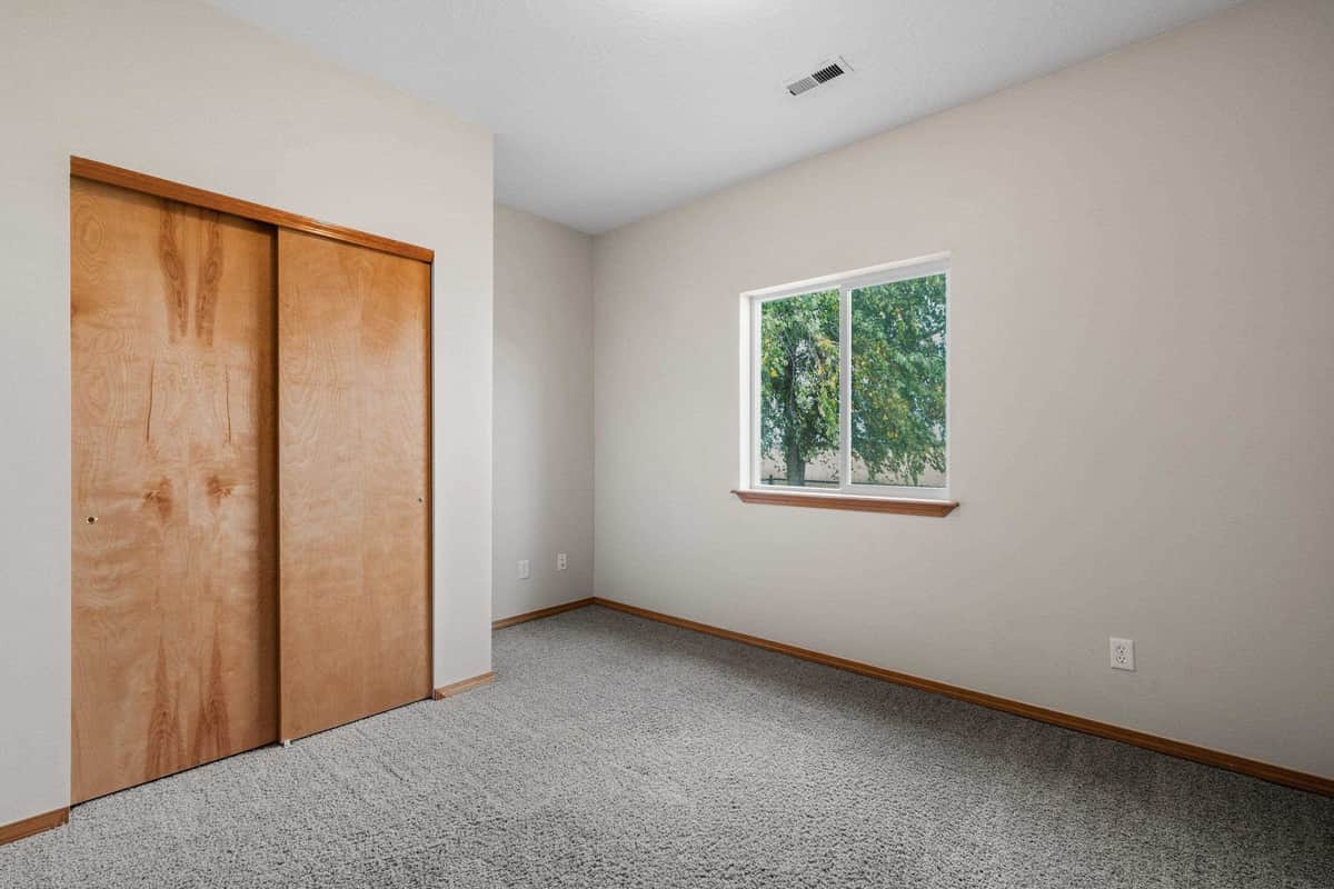 315 E Beverly Ave thumbnail 24