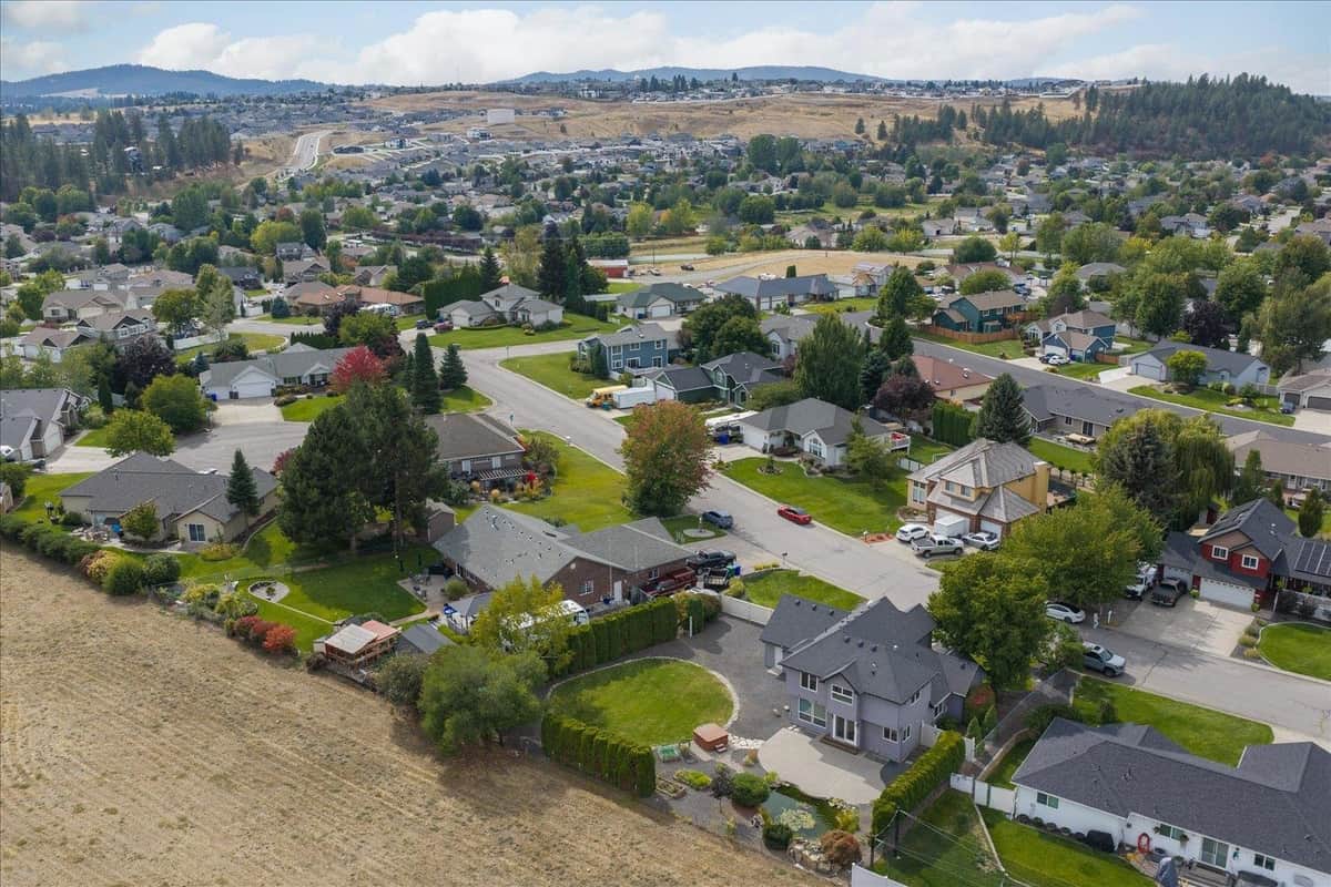 805 S Harmony Rd thumbnail 45