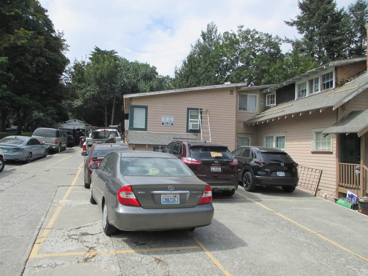 905 NE Lake St thumbnail 4