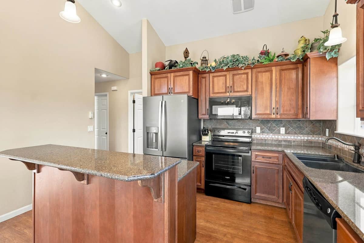 27511 N Scotts Hill Ln thumbnail 17