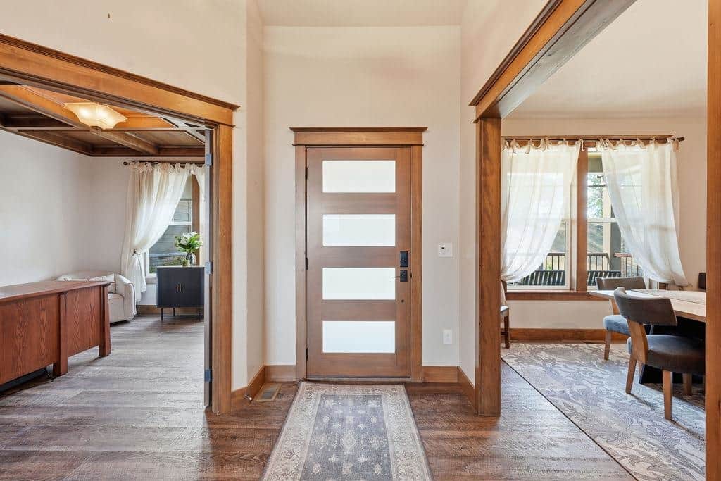 1211 E Quartz Ln thumbnail 4