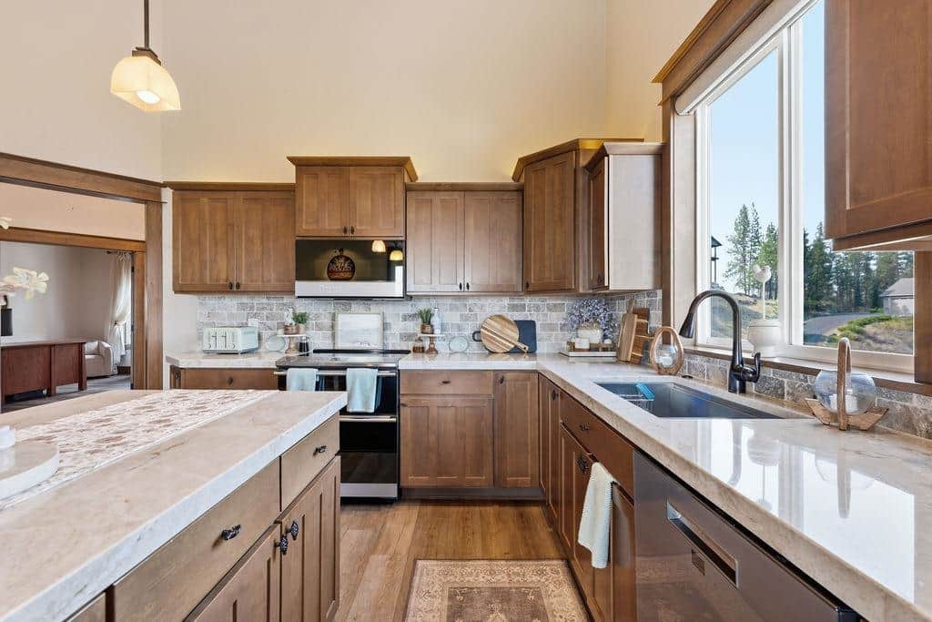 1211 E Quartz Ln thumbnail 9