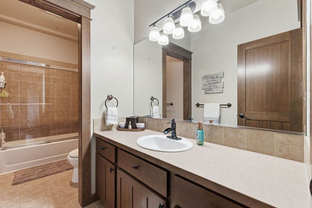 1211 E Quartz Ln thumbnail 37