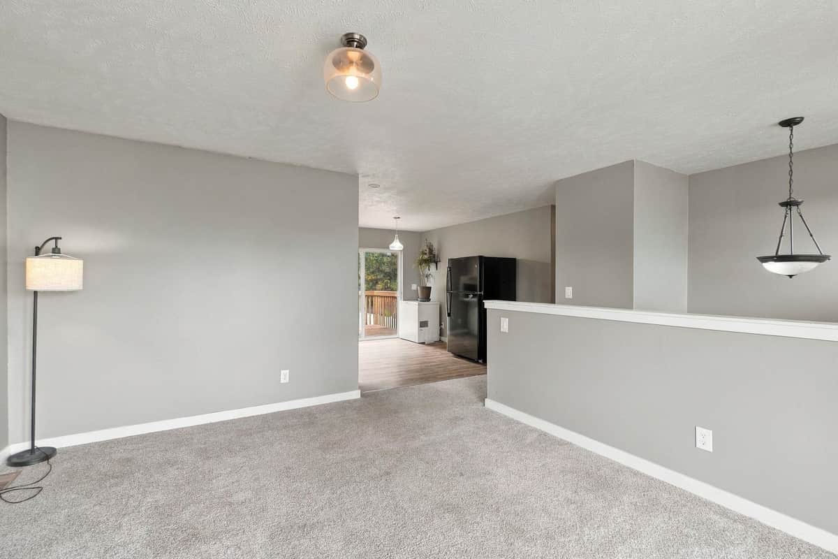 9014 W Campus Dr thumbnail 4