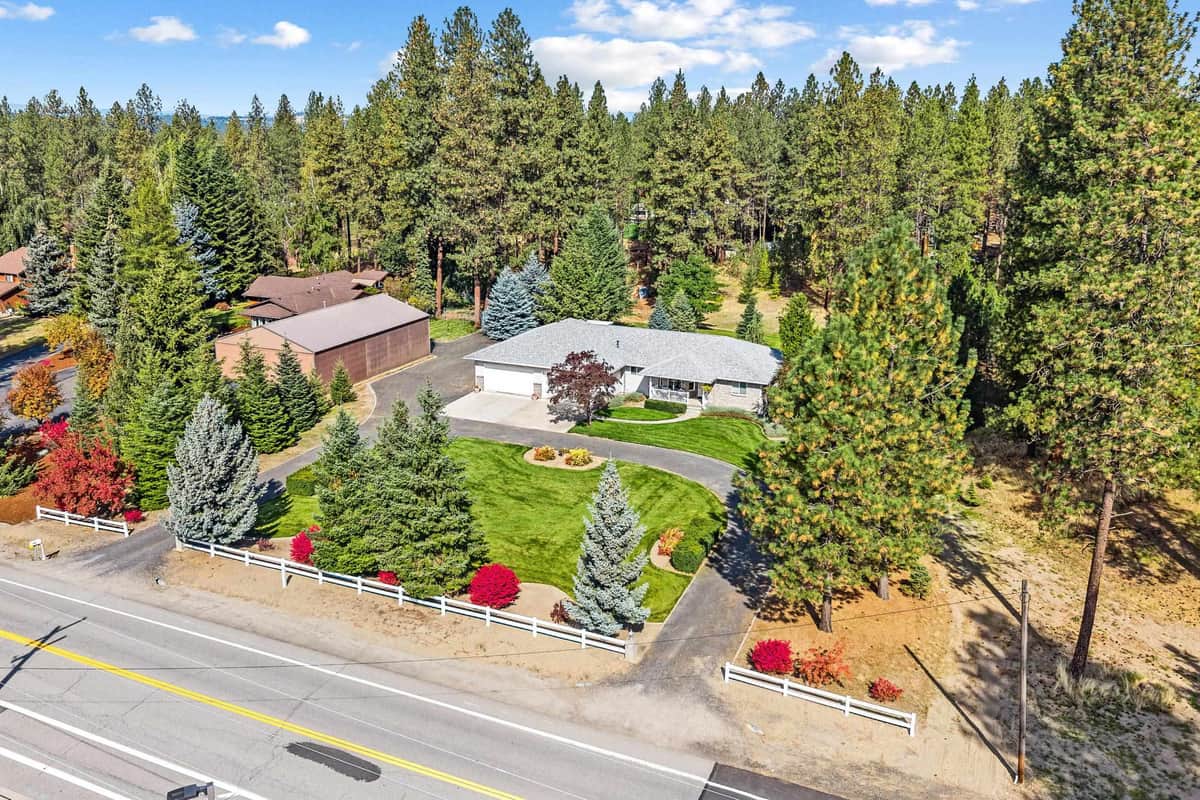 4605 E Greenbluff Rd thumbnail 4