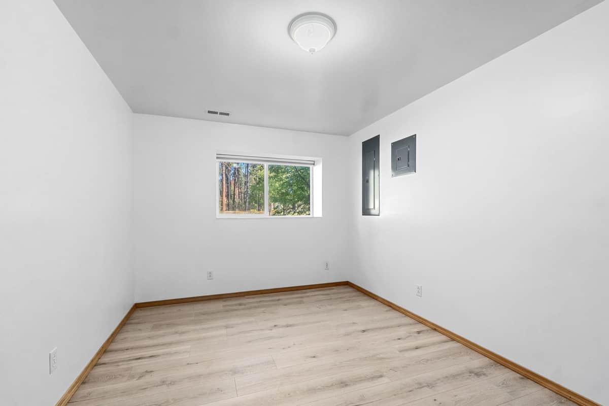 4605 E Greenbluff Rd thumbnail 32