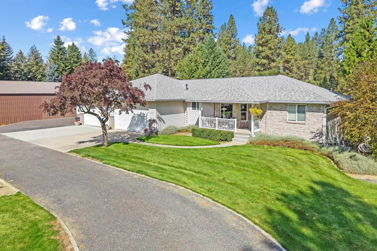 4605 E Greenbluff Rd thumbnail 3