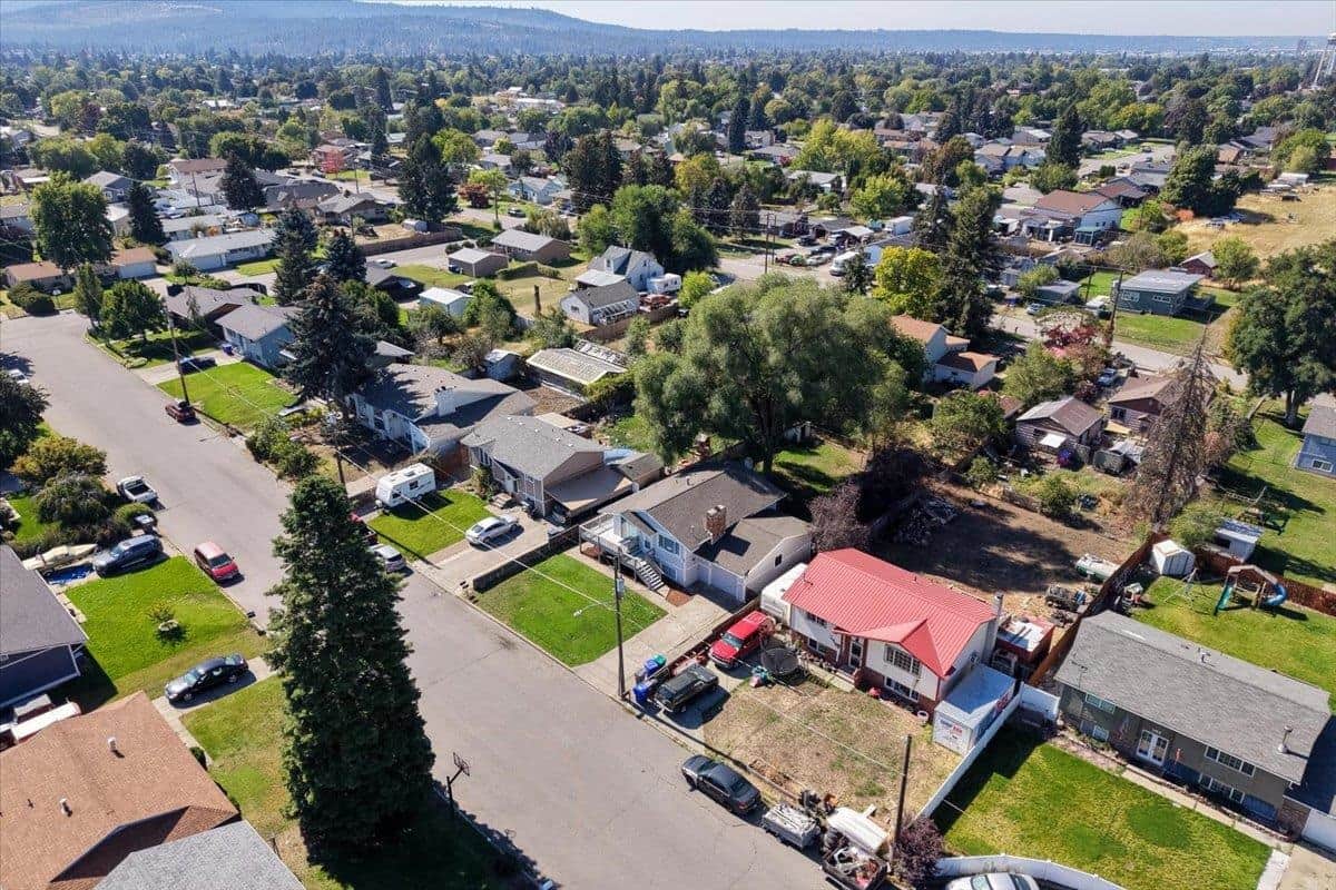 1825 N Balfour Rd thumbnail 29
