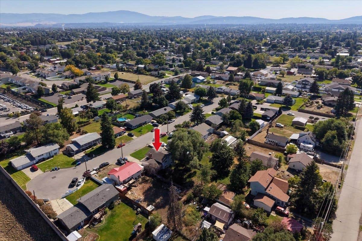 1825 N Balfour Rd thumbnail 35