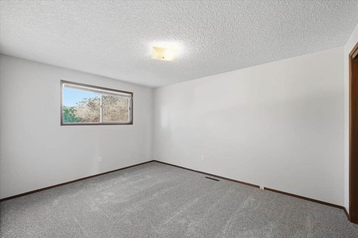 1825 N Balfour Rd thumbnail 11