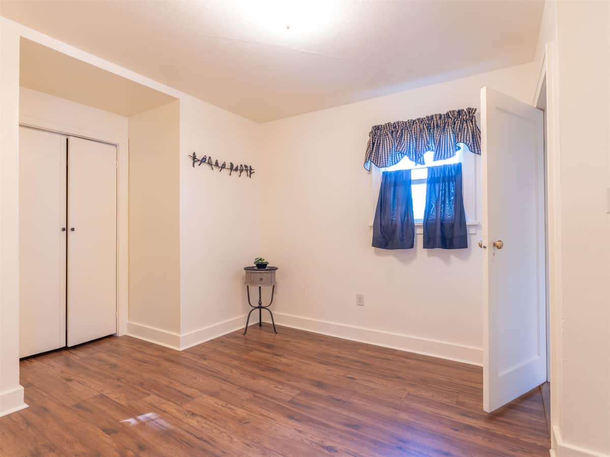 724 E Broad Ave thumbnail 8