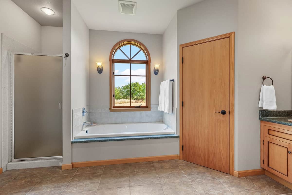 8808 E Green Bluff Rd thumbnail 17