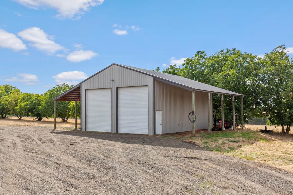 8808 E Green Bluff Rd thumbnail 31