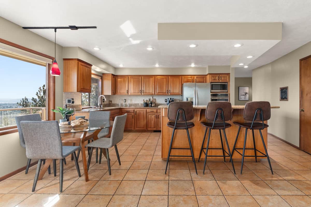 7518 N Panorama Dr thumbnail 4
