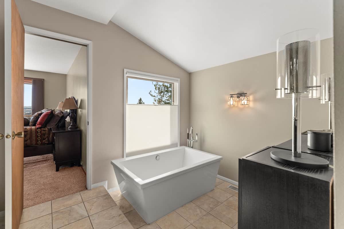 7518 N Panorama Dr thumbnail 12