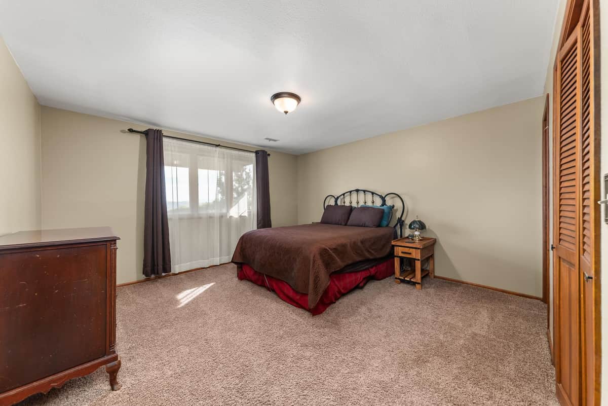 7518 N Panorama Dr thumbnail 36