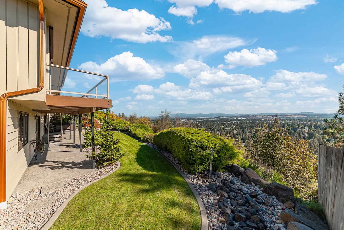 7518 N Panorama Dr thumbnail 40