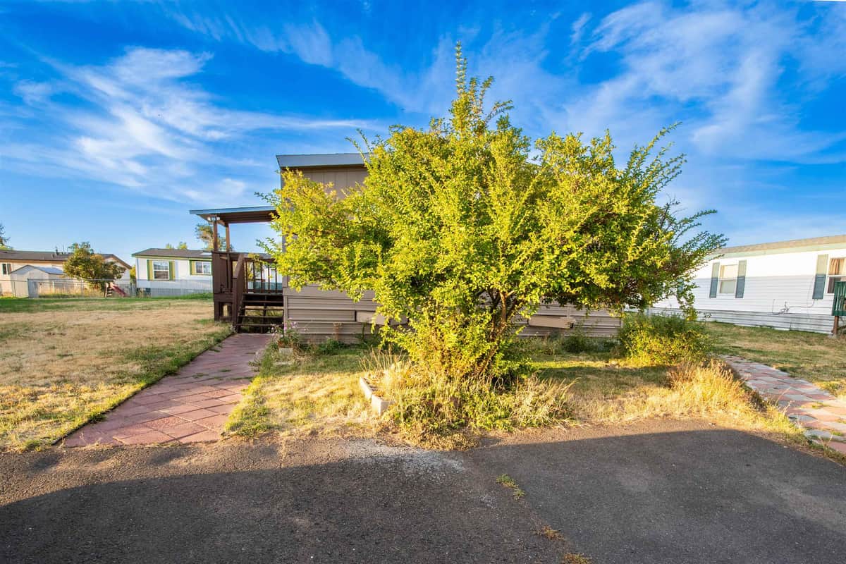 2201 N Craig Rd thumbnail 31