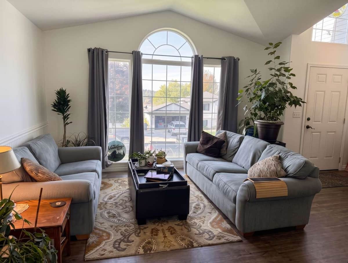1112 Fox Ridge Rd thumbnail 3