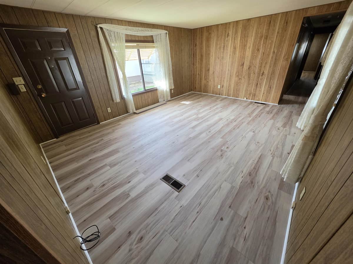 1205 E LYONS AVE Ave thumbnail 12