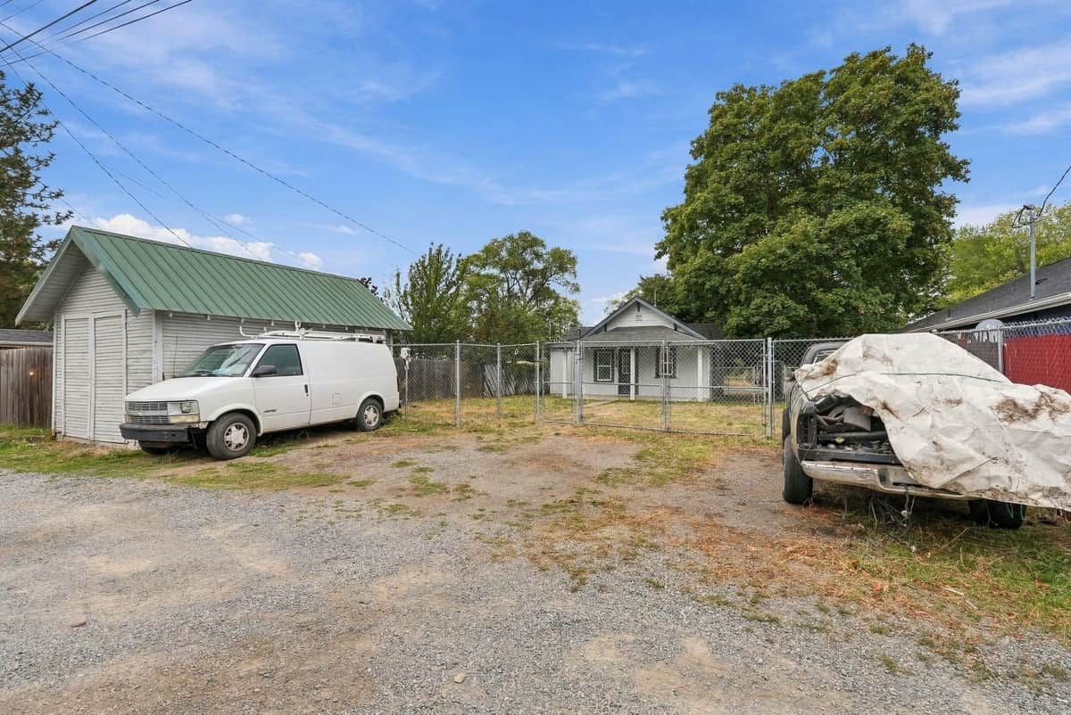 5812 N Monroe St thumbnail 16