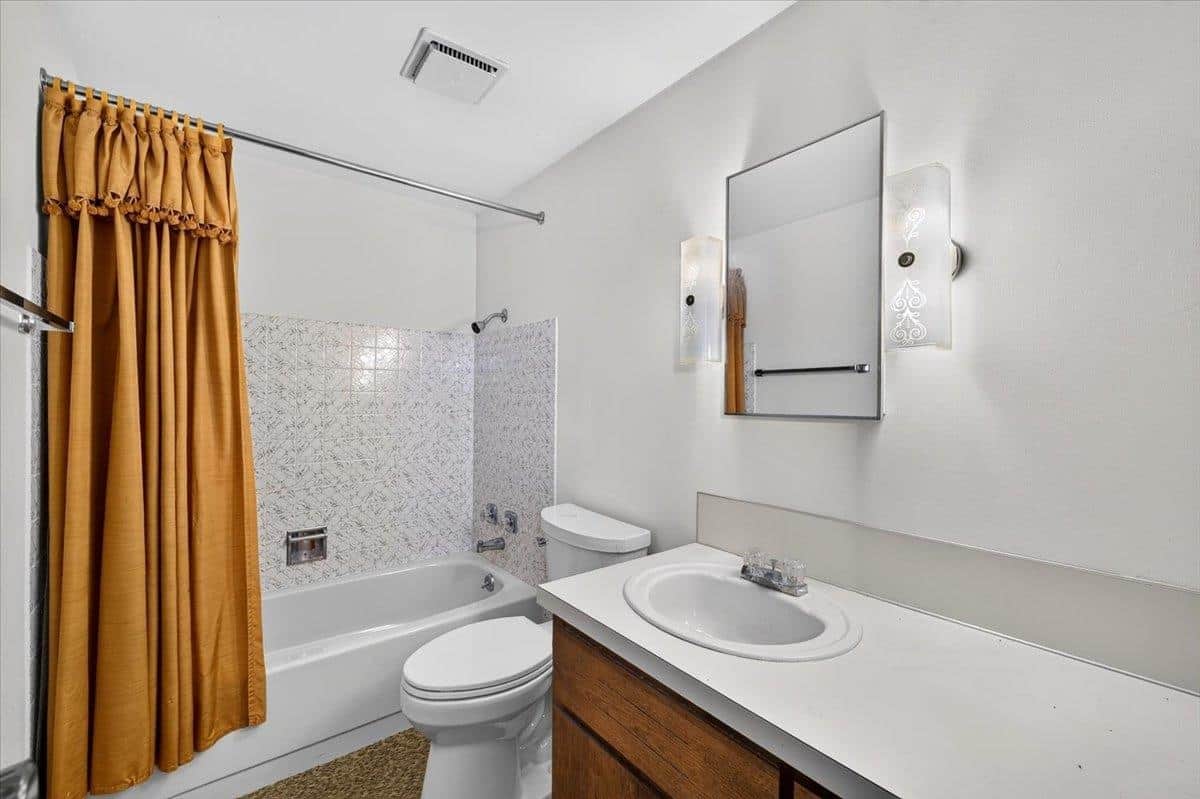 807 W Main Ave thumbnail 26