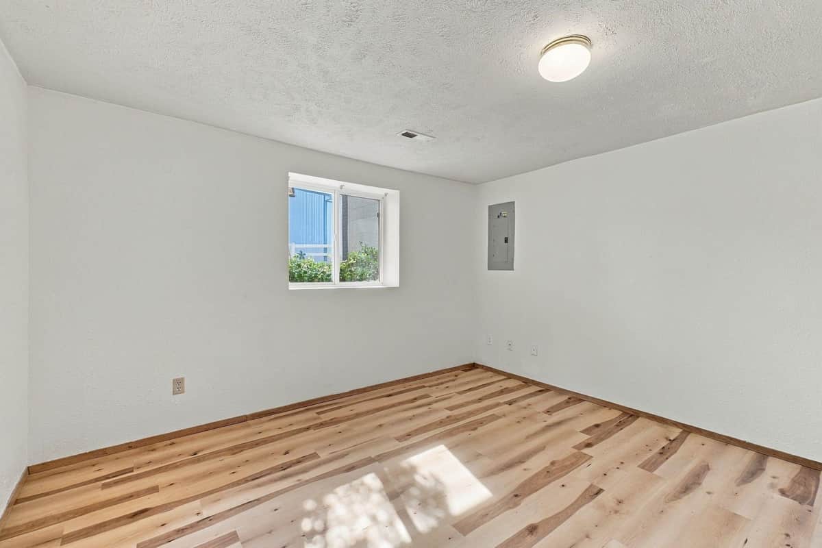 11119 E Empire Ave thumbnail 20