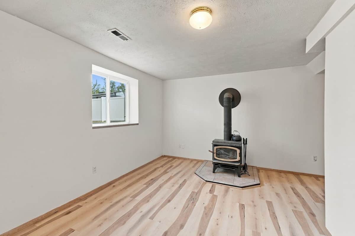 11119 E Empire Ave thumbnail 26