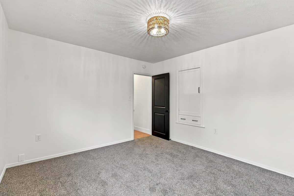 3825 N E St thumbnail 15