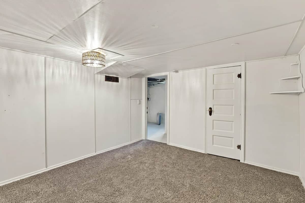 3825 N E St thumbnail 17