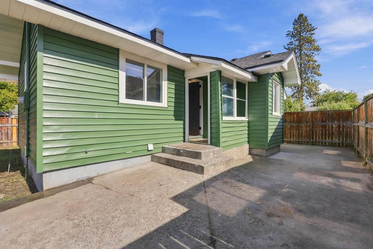 3825 N E St thumbnail 23