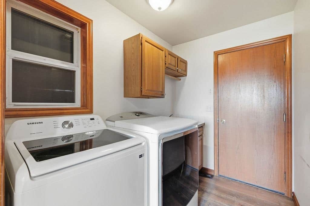 1427 E 6th St thumbnail 19